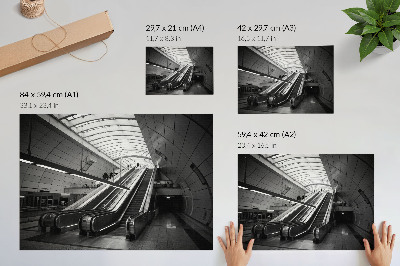 Plakat do salonu Nowoczesna architektura wnętrze schody ruchome