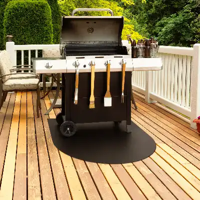 Stalowa mata pod grill w kształcie półowalnym o wymiarach 80x90 cm