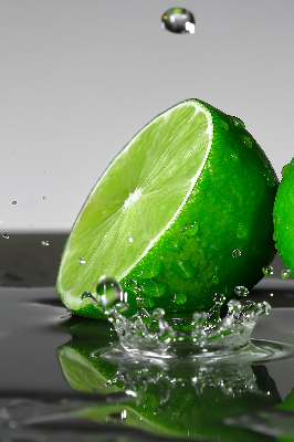 Roleta na drzwi balkonowe zaciemniająca Limonki w wodzie