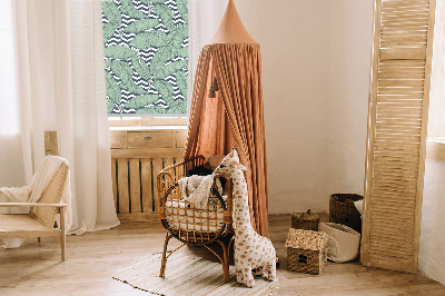 Roleta wewnętrzna na okno zaciemniająca Liście palmowe na biało czarnym tle