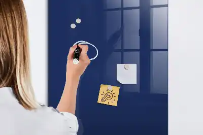 Tablica magnetyczna z pisakiem w kolorze granatowym