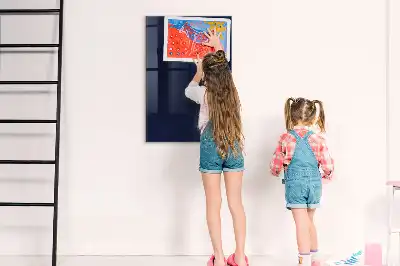Tablica magnetyczna z pisakiem w ciemnogranatowym kolorze