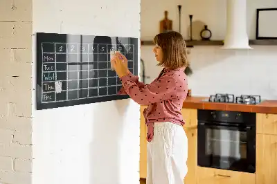 Tablica magnetyczna suchościeralna z nadrukiem planu lekcji