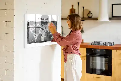 Tablica magnetyczna suchościeralna z motywem mapy świata retro