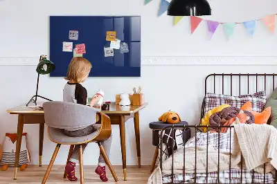 Tablica magnetyczna suchościeralna w kolorze niebieskim