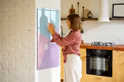 Tablica magnetyczna suchościeralna w pastelowy wzór