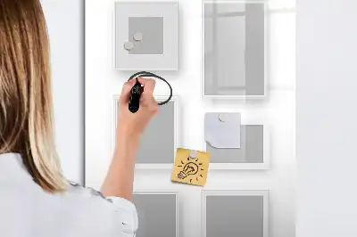 Tablica magnetyczna suchościeralna w ramce na zdjęcia
