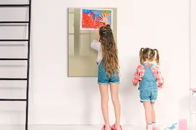 Tablica suchościeralna magnetyczna w kolorze beżowym