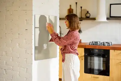 Tablica suchościeralna magnetyczna w kolorze beżowym
