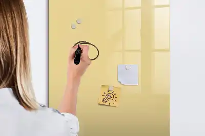 Tablica magnetyczna suchościeralna w kolorze kremowym