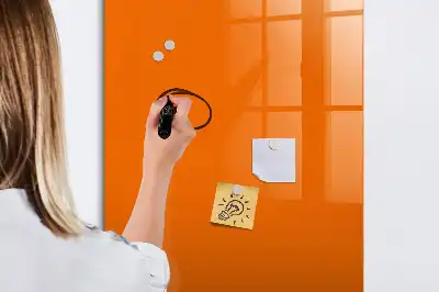 Tablica magnetyczna suchościeralna w kolorze pomarańczowym