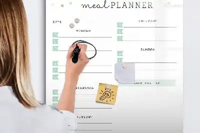 Tablica suchościeralna magnetyczna do planowania posiłków