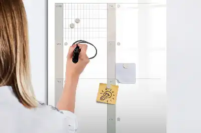 Tablica suchościeralna magnetyczna w formie planera tygodniowego