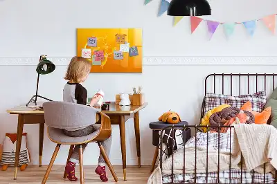 Tablica magnetyczna z pisakiem w kolorze pomarańczowym