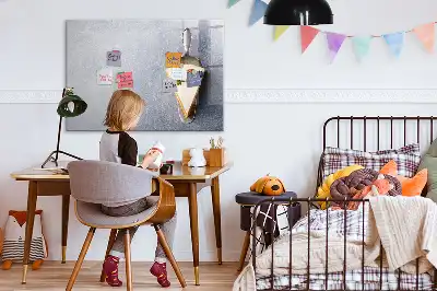 Tablica magnetyczna z pisakiem kawałek ciasta