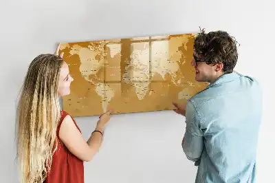 Mapa świata z tablicą magnetyczną i pisakiem