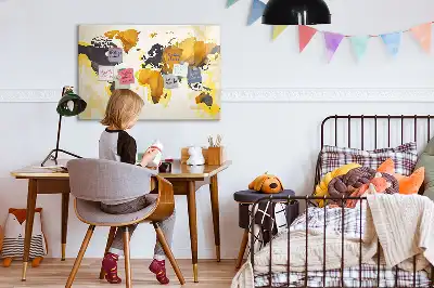 Tablica magnetyczna z motywem abstrakcyjnej mapy świata