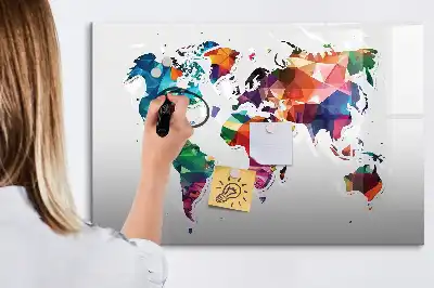 Tablica magnetyczna z wzorem geometrycznej mapy świata z trójkątów