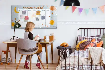Planer tygodniowy z tablicą magnetyczną i pisakiem