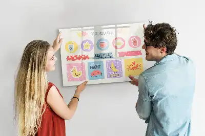 Planer szkolny z tablicą magnetyczną i pisakiem