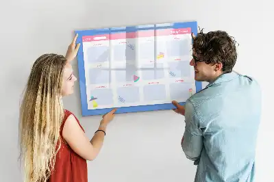 Planer miesięczny z tablicą magnetyczną i pisakiem