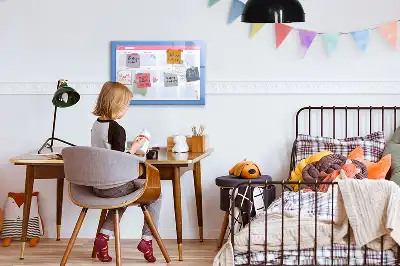 Planer miesięczny z tablicą magnetyczną i pisakiem