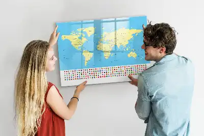 Klasyczna mapa świata w formie tablicy magnetycznej z pisakiem