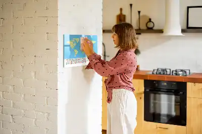 Klasyczna mapa świata w formie tablicy magnetycznej z pisakiem