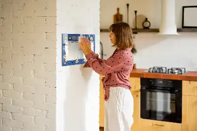 Kosmiczny planer tygodniowy z tablicą magnetyczną i pisakiem