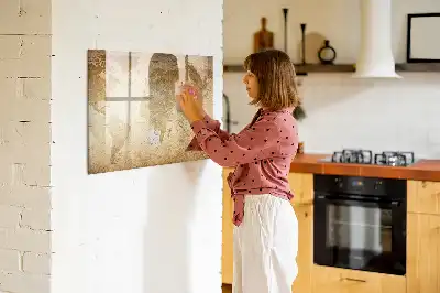 Tablica magnetyczna z motywem mapy świata w stylu vintage