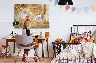 Tablica magnetyczna z motywem mapy świata w stylu vintage