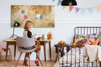 Tablica magnetyczna z motywem mapy świata w stylu vintage