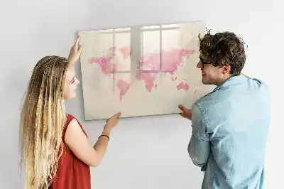 Akwarelowa mapa świata z tablicą magnetyczną i pisakiem