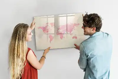 Akwarelowa mapa świata z tablicą magnetyczną i pisakiem