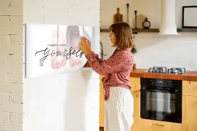 Tablica magnetyczna z pisakiem z napisem Bądź sobą