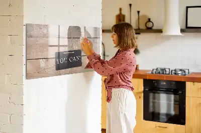 Tablica magnetyczna z pisakiem z napisem Dasz radę!