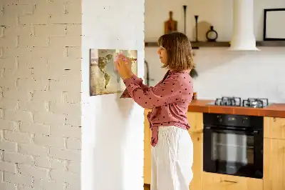 Tablica magnetyczna do pisania ze wzorem starej mapy świata