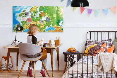 Geograficzna mapa świata w wersji jako tablica magnetyczna z pisakiem