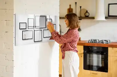 Tablica magnetyczna z pisakiem w czarnej ramce