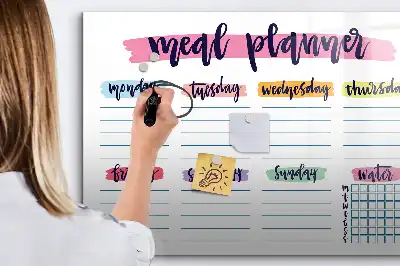 Tablica magnetyczna z planem tygodniowego menu