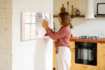 Tygodniowy planer posiłków z tablicą magnetyczną i pisakiem