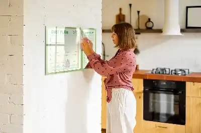 Tablica magnetyczna do pisania z planem tygodniowego menu
