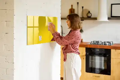 Tablica magnetyczna z pisakiem w kolorze jasnożółtym