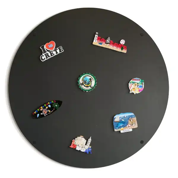 Tablica na magnesy z wakacji czarnego koloru okrągła