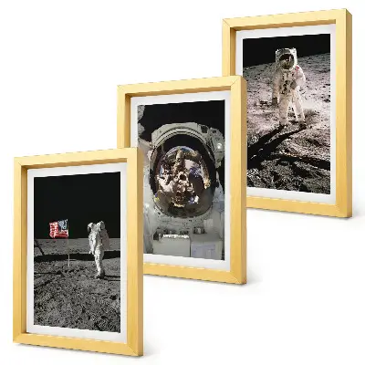 Zestaw 3 obrazów w ramie lądowanie astronautów na Księżycu