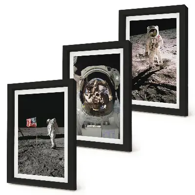 Zestaw 3 obrazów w ramie lądowanie astronautów na Księżycu