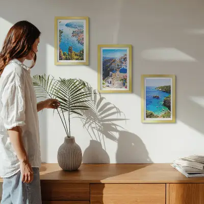 Zestaw obrazów dekoracja ścienna z greckimi nadmorskimi widokami i miastem Oia na Santorini