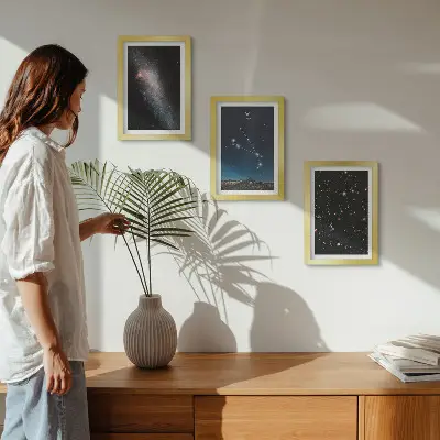 Kosmiczne pejzaże galaktyk i konstelacji zodiaku Baran zestaw 3 obrazów w ramie