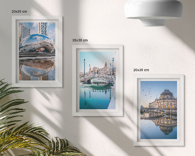 Zestaw 3 obrazów w ramie Architektura miast z odbiciem w wodzie