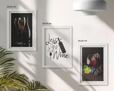 Zestaw 3 obrazów w ramie przedstawiający kieliszki wina z winogronami oraz napis o winie